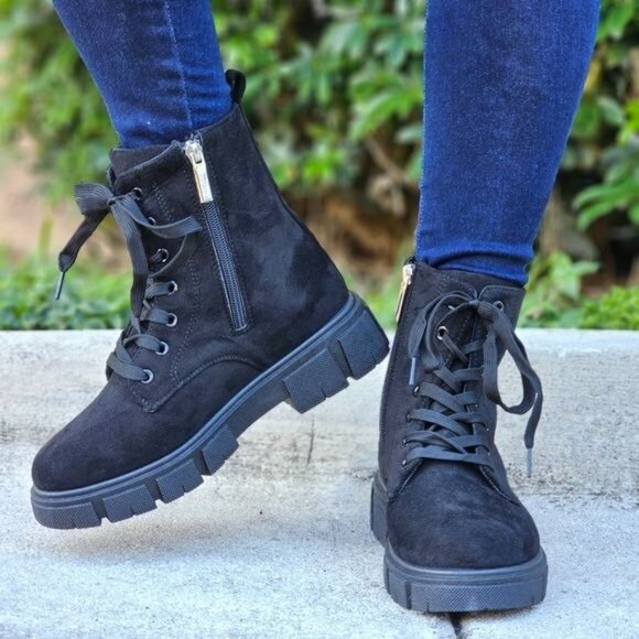 Womens Suede Combat Ankle Boots Lace Up Heeled Black Color - Picture 2 of 6